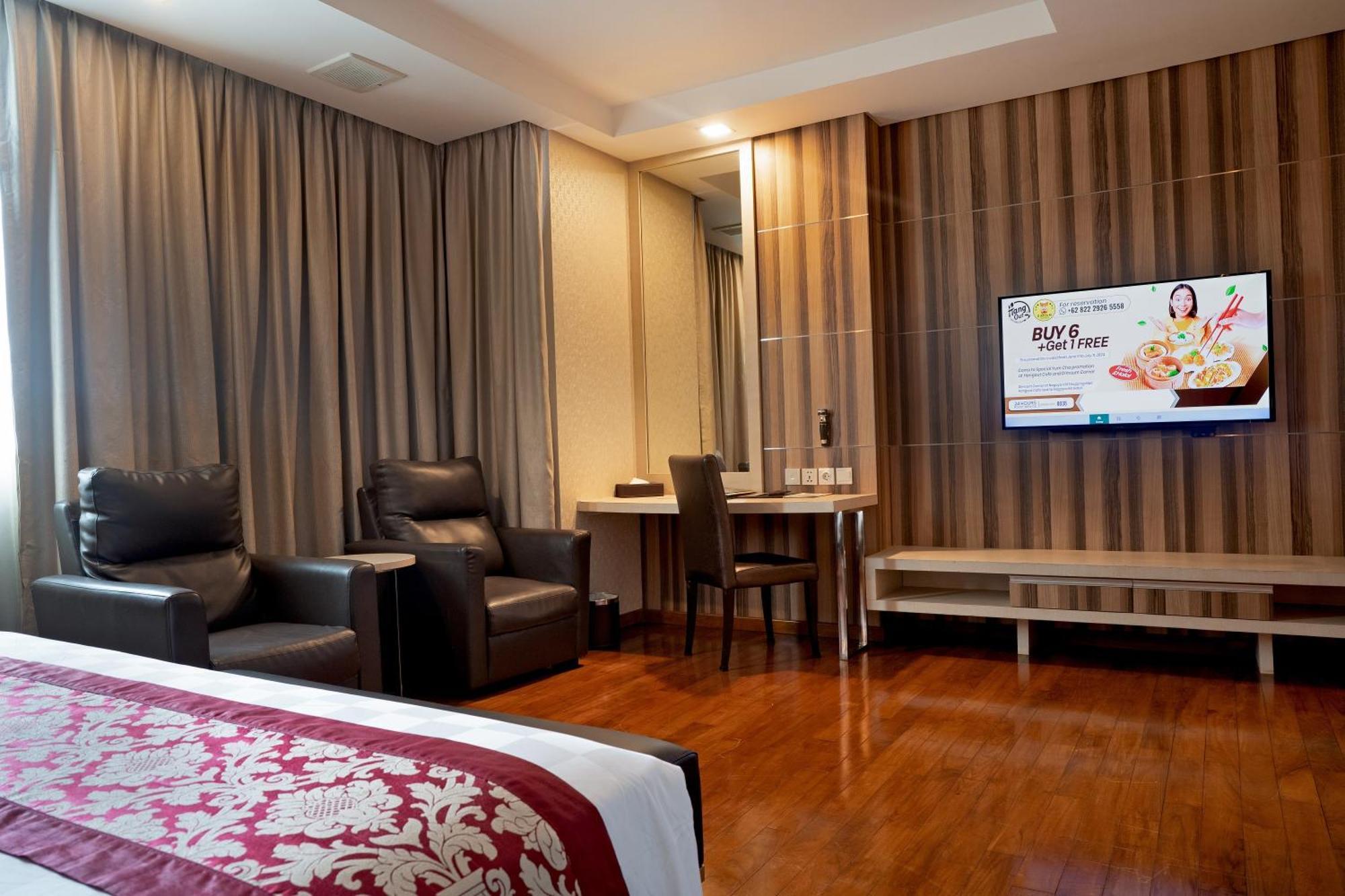 Nagoya Hill Hotel Batam Экстерьер фото