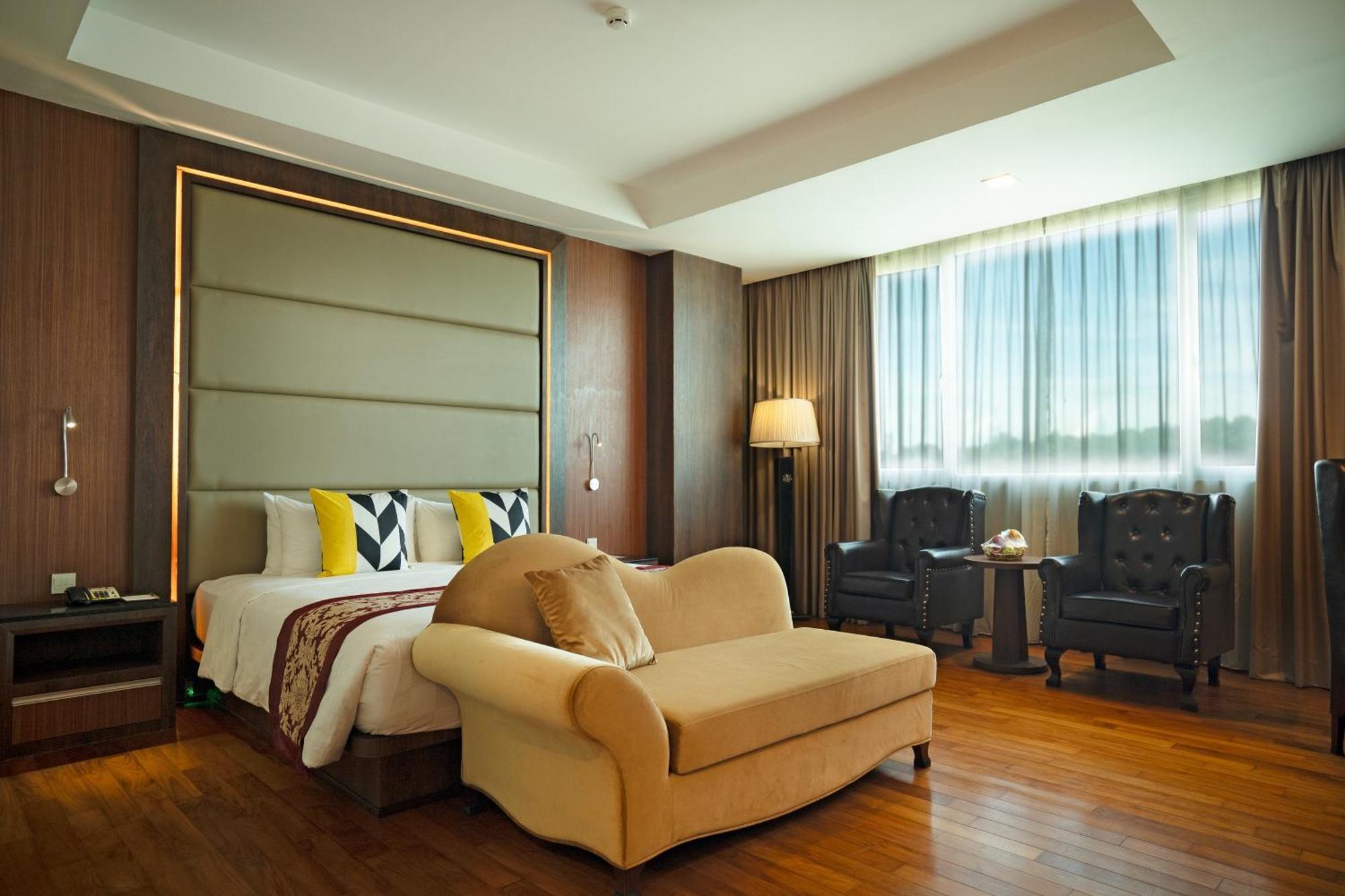 Nagoya Hill Hotel Batam Экстерьер фото