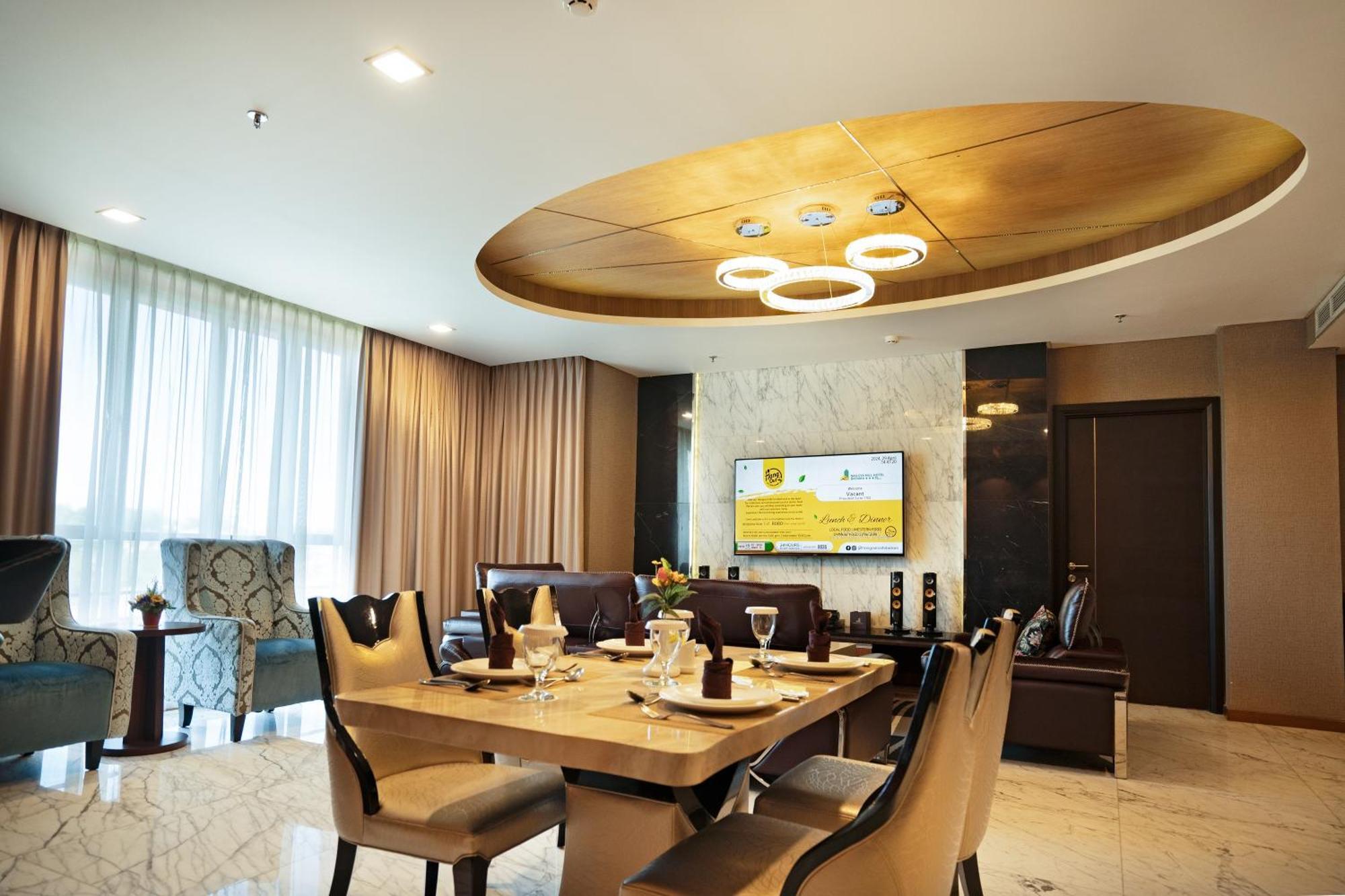 Nagoya Hill Hotel Batam Экстерьер фото