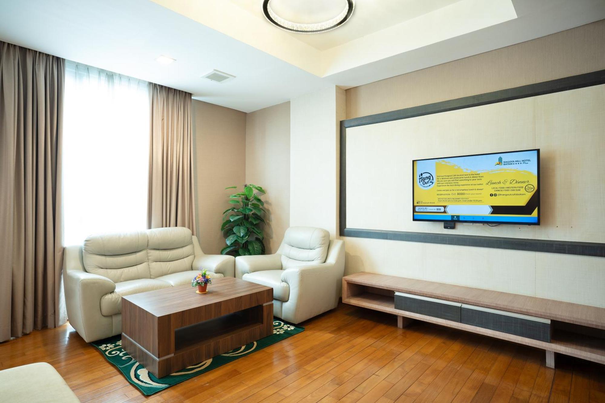 Nagoya Hill Hotel Batam Экстерьер фото