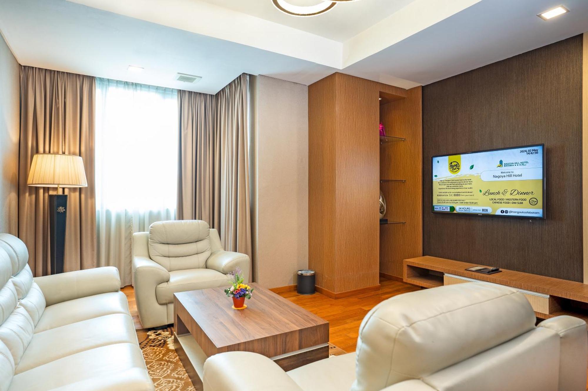 Nagoya Hill Hotel Batam Экстерьер фото