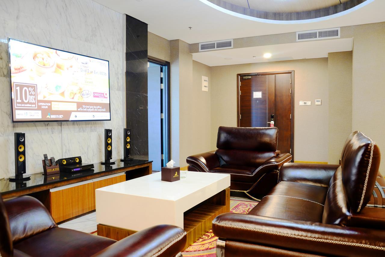 Nagoya Hill Hotel Batam Экстерьер фото