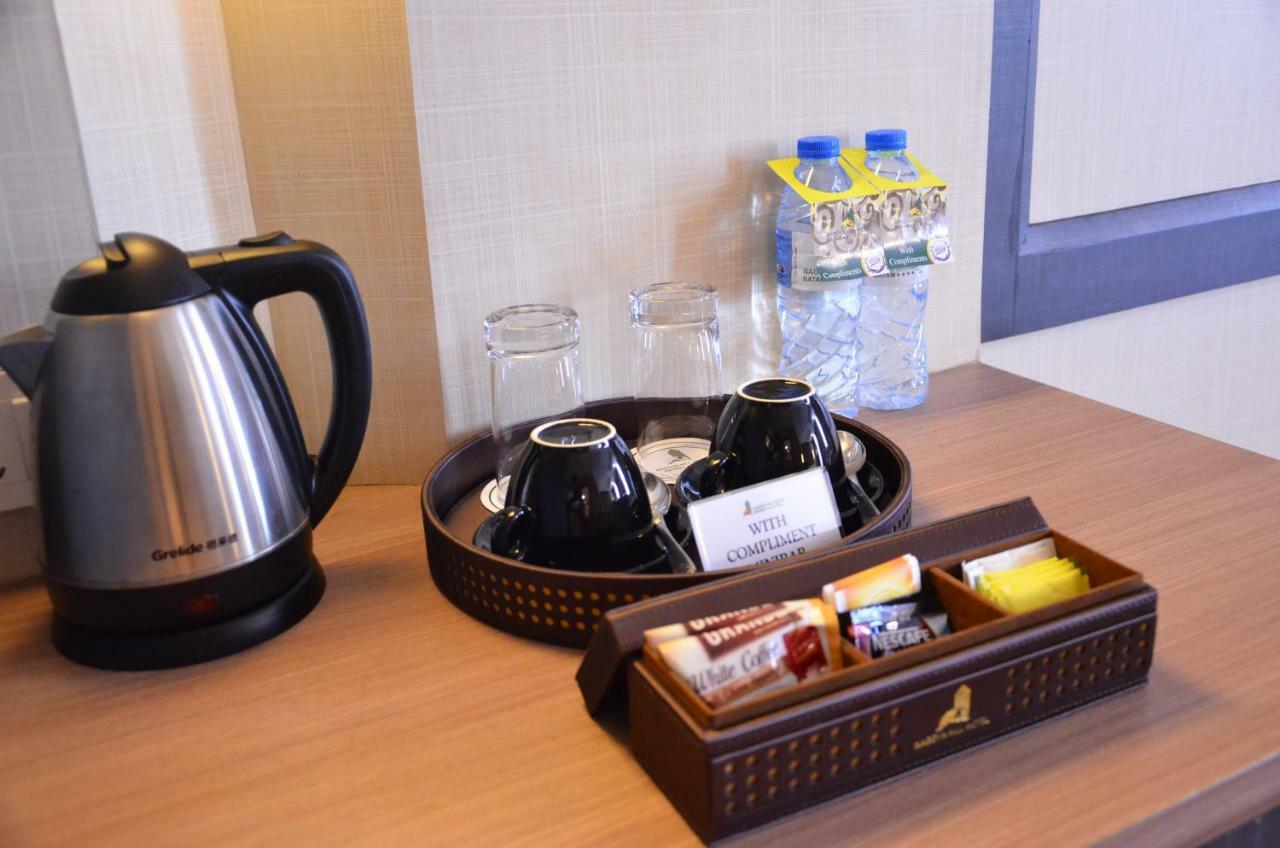 Nagoya Hill Hotel Batam Экстерьер фото
